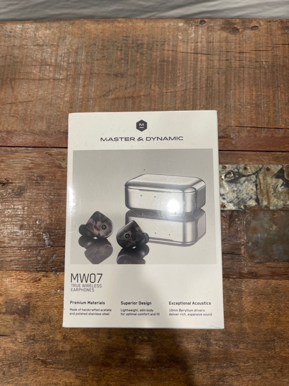 MW07 True Wireless Earphones in Silver